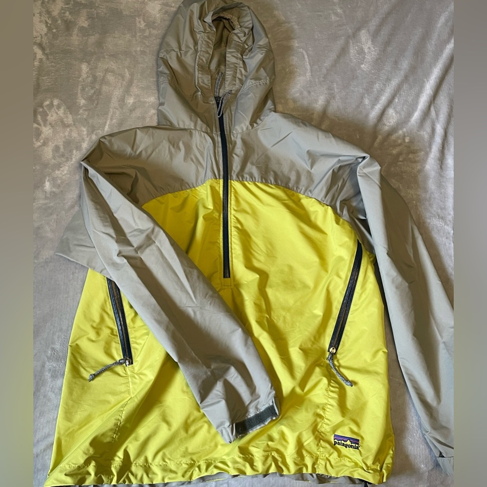 Patagonia windbreaker shell